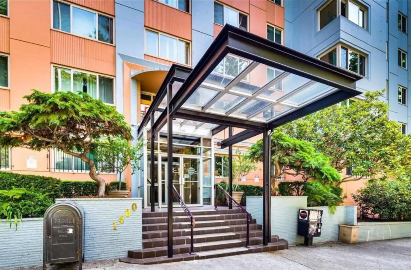 Vibrant Downtown, King Bed, Work Desk & Kitchen Βίλα Σιάτλ Εξωτερικό φωτογραφία