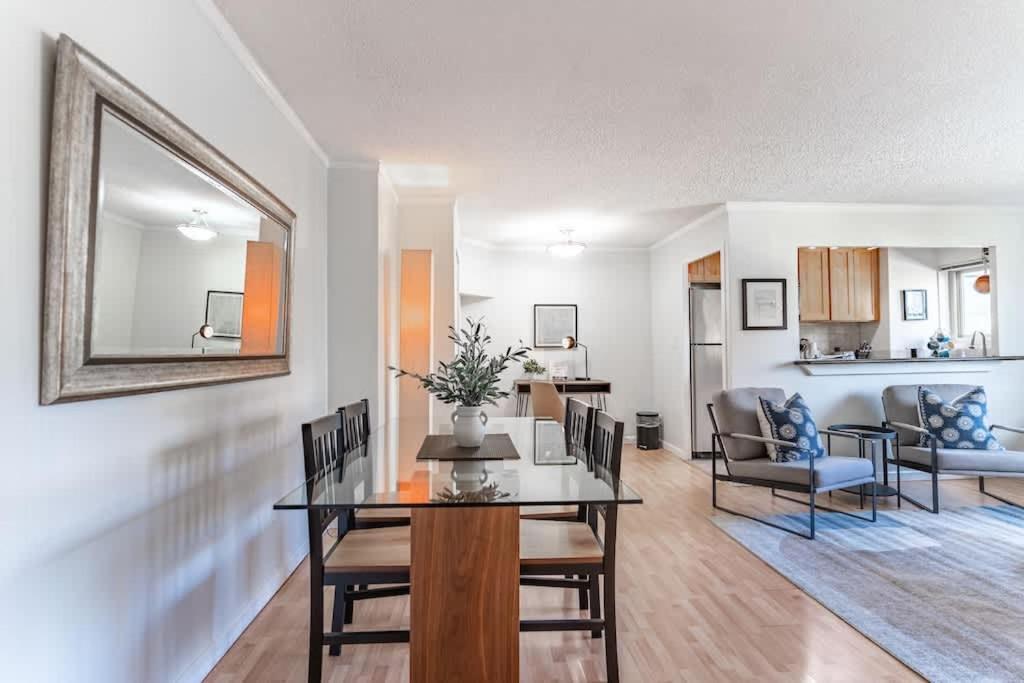 Vibrant Downtown, King Bed, Work Desk & Kitchen Βίλα Σιάτλ Εξωτερικό φωτογραφία